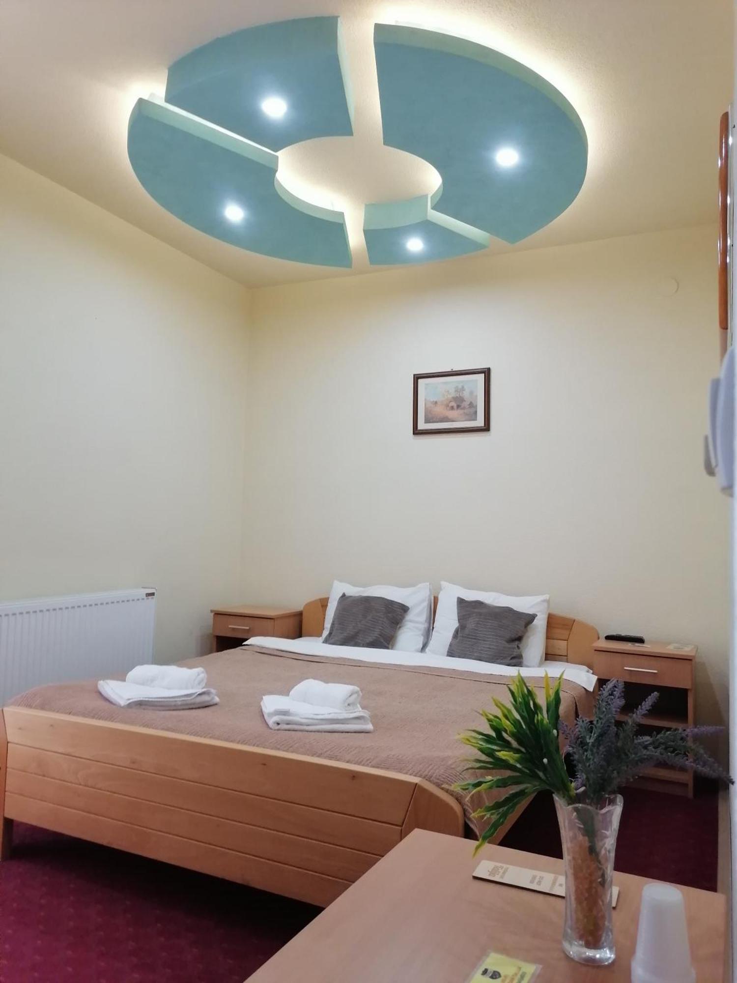 Hotel Talija Svilajnac Luaran gambar